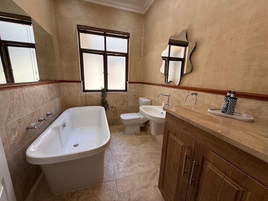 3 Bedroom Property for Sale in Linkside Western Cape